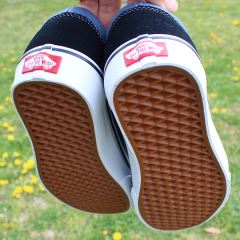 OL-5860 �o���Y �X�j�[�J�[ �I�[���h�X�N�[��